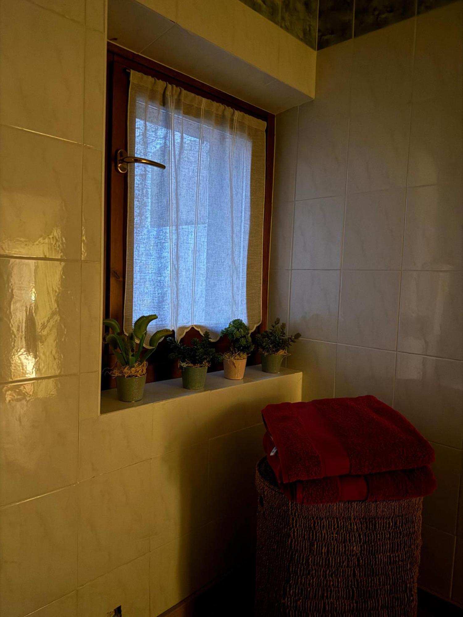 Casa Del Borgo: Appartamento Immerso Nel Verde A/C Bellano Exterior foto